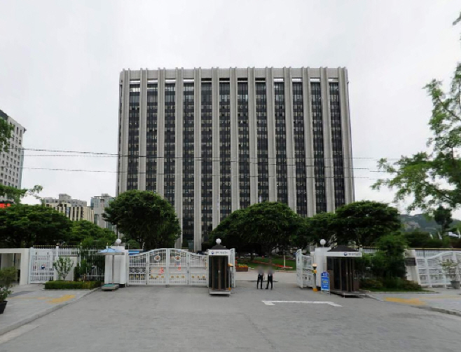 금융위원회, 5월 6일부터 치료비 부담이 큰 중증질환의 보장을 강화하고 보험료는 낮춘 5세대 실손의료보험이 새롭게 출시·판매됩니다.
