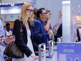 iFLYTEK, GITEX ASIA 2026에서 ‘AI 안경’과 ‘AI 통역 마이크’ 선보이며 전방위적 AI 번역 솔루션 강조 기사 이미지